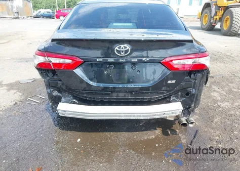 2018 Toyota Camry Se z USA, uszkodzony, nr VIN 4T1B11HK3JU140793